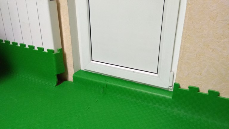 зелёные коврики пазлы, защита от порога на балкон